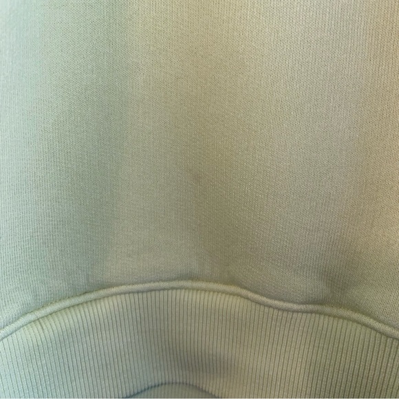 Outdoor Voices Nimbus Cropped Hoodie in Gecko, Size Medium - Picture 4 of 4